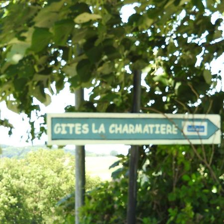 Vila La Charmatiere Haute-Rivoire Exteriér fotografie