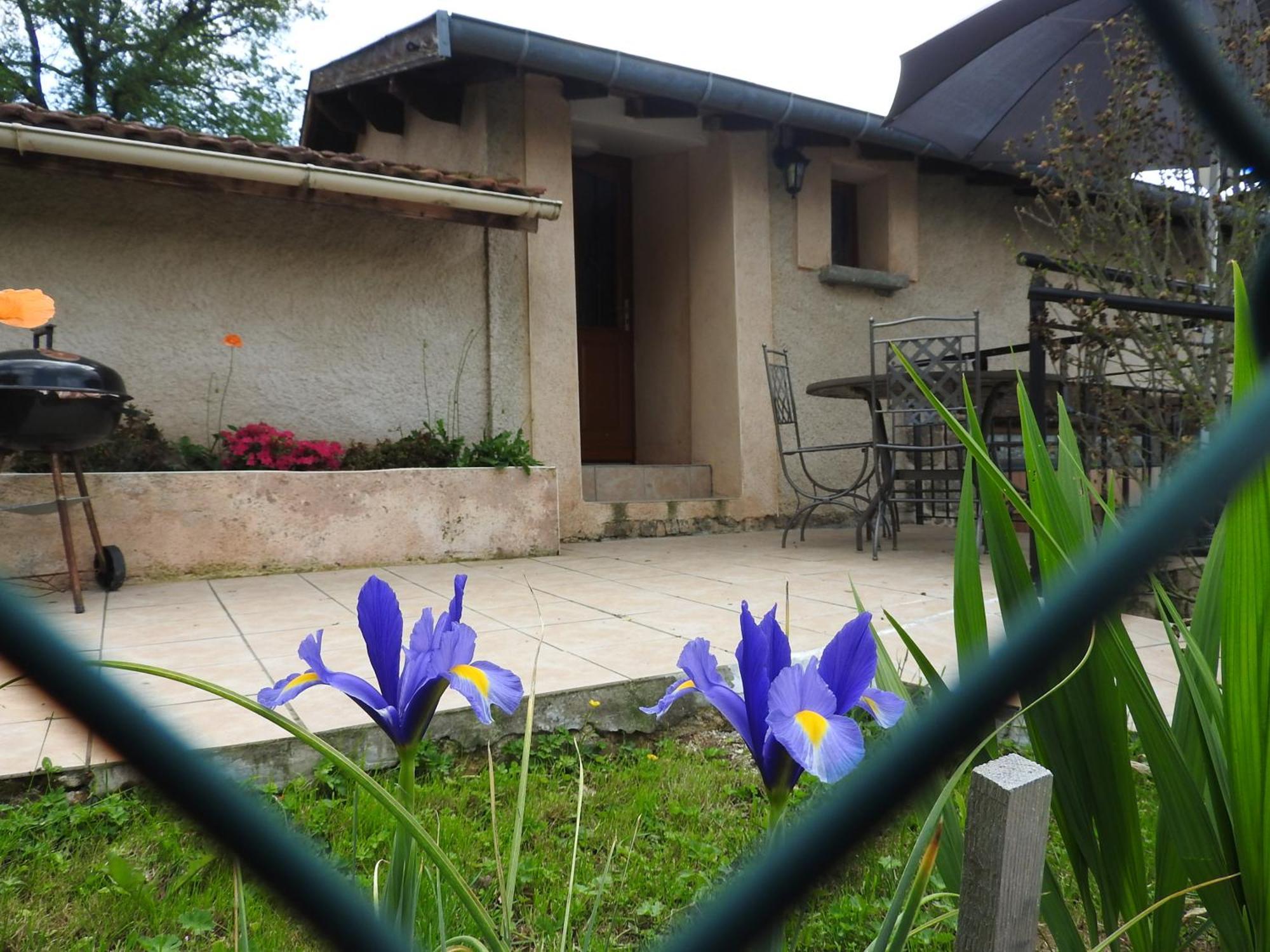 Vila La Charmatiere Haute-Rivoire Exteriér fotografie